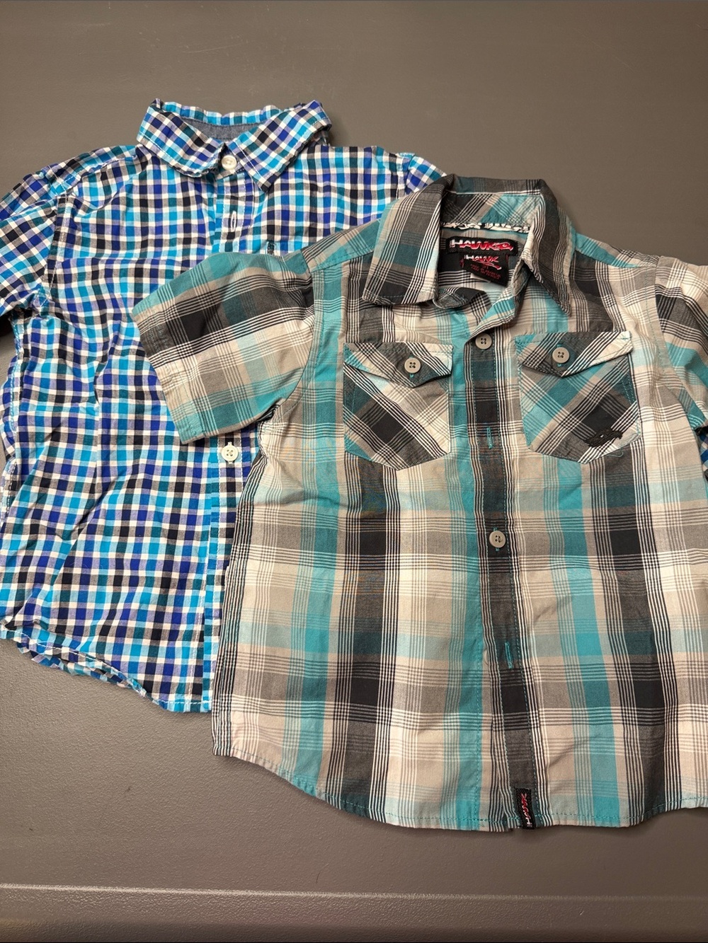 Boy’s Plaid Button-up Shirts. Size: 3T
